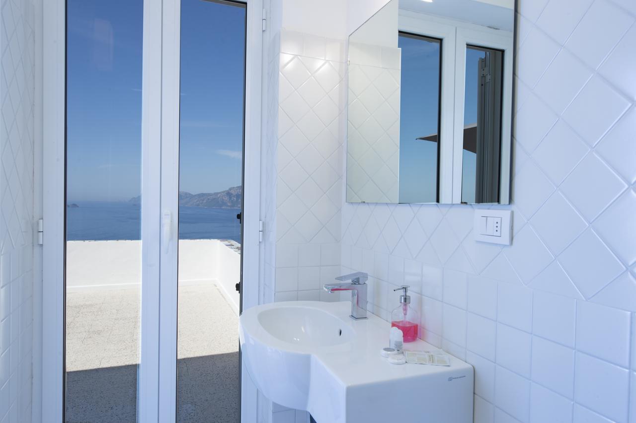 Apartamento My Shazzy With Amazing Sea View Terrace Praiano Exterior foto